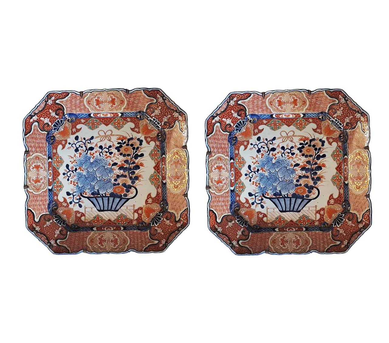 Pair of Imari porcelain plates, 19th century 9