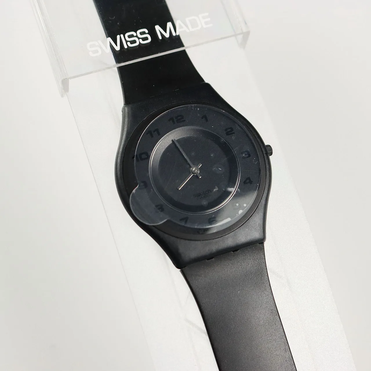 3 orologi Swatch a tema noir, anni '90 8
