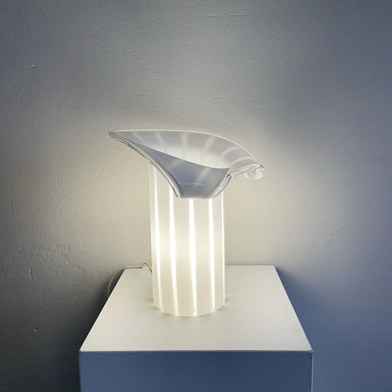 Lampada grande in vetro di Murano a forma di calla, Italia anni '80 4