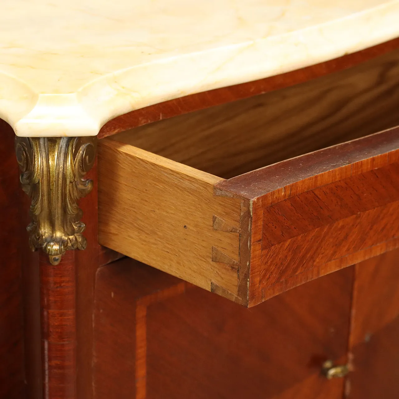 Pair of Louis XV style bedside tables by Stabilimento Grazioli Gaudenzi, early 20th century 7