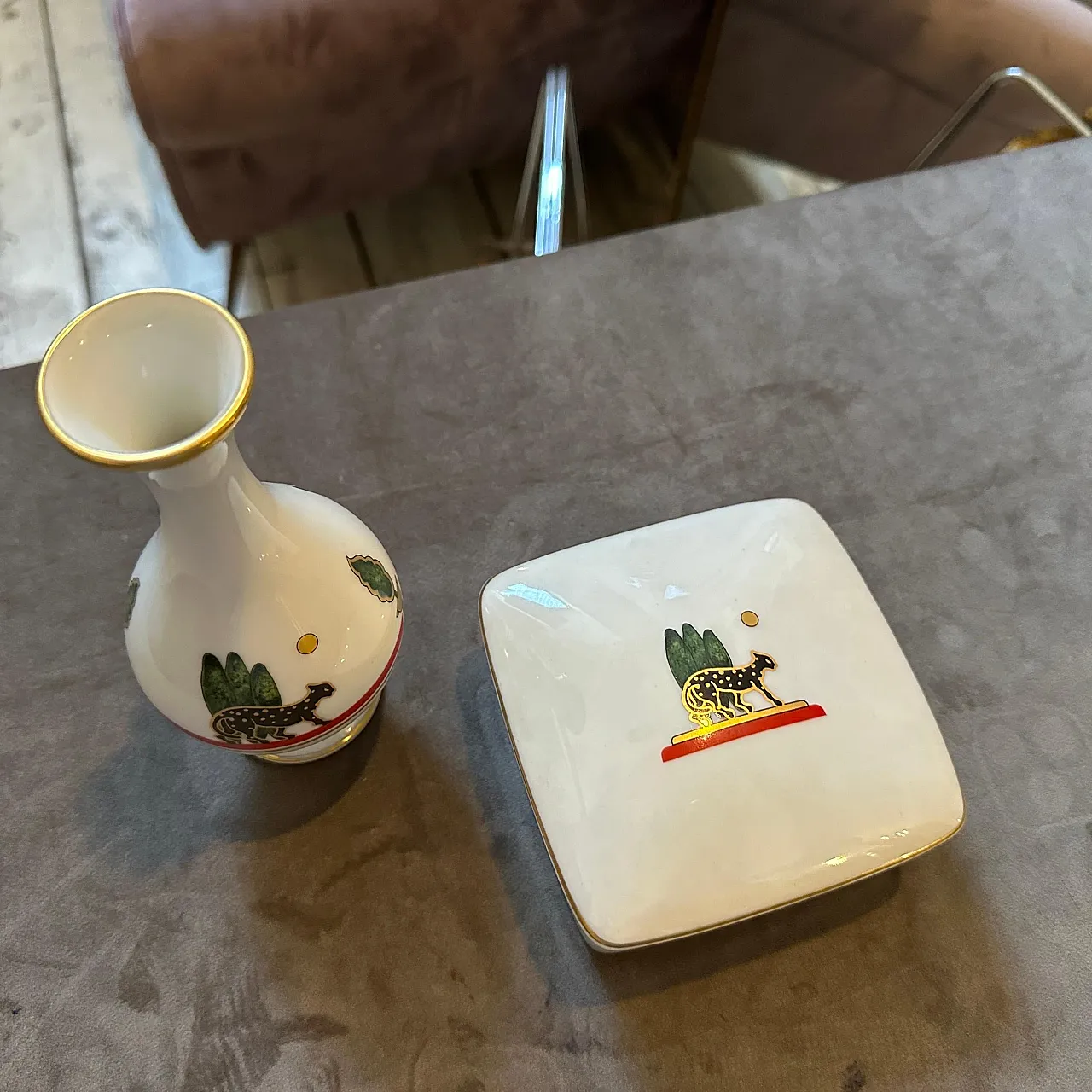 Vaso e scatola in porcellana di Limoges di Cartier Paris, anni '80 8