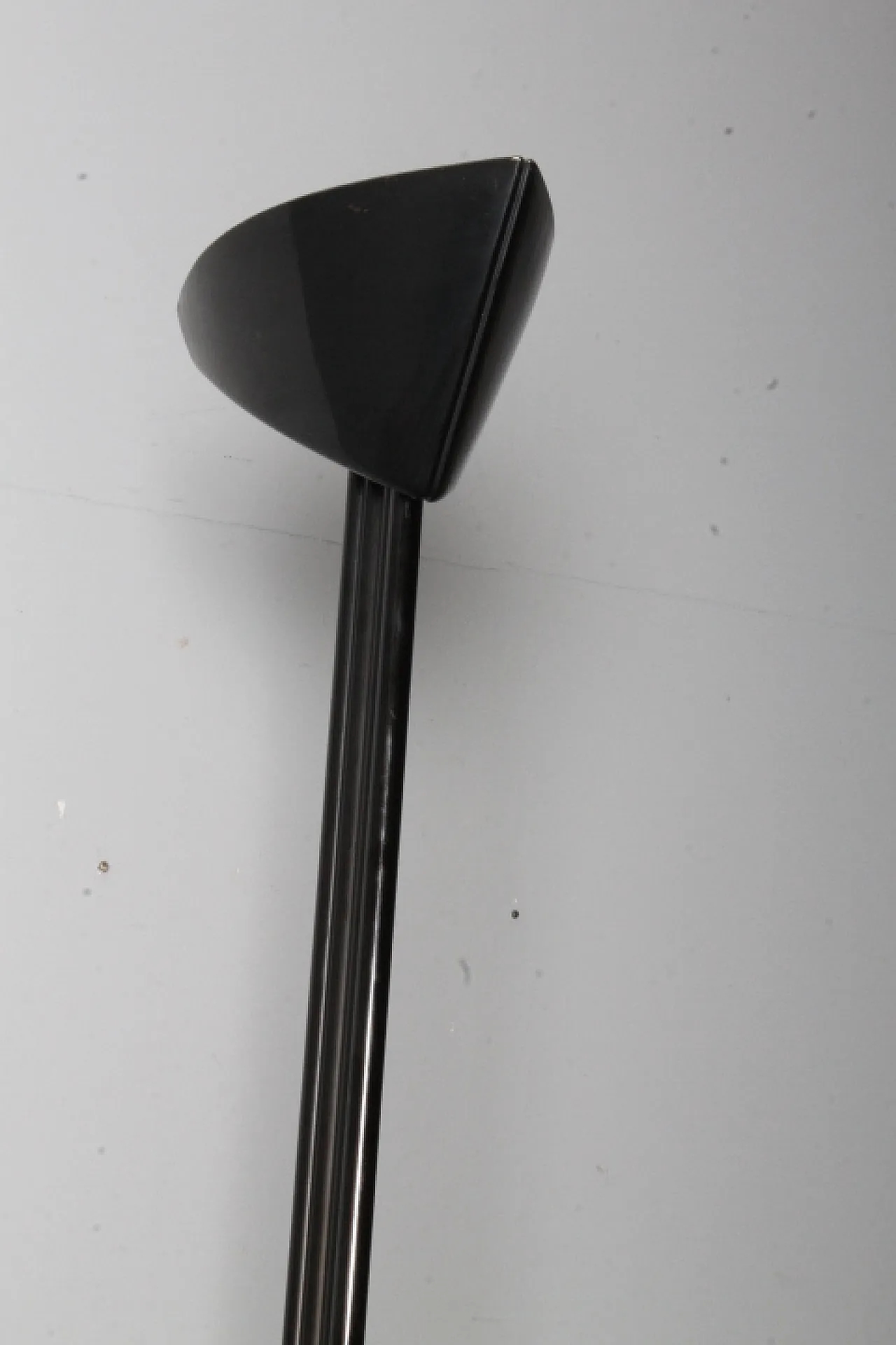 Lampada da terra Otello di Bruno Gecchelin per Oluce, anni '80 11