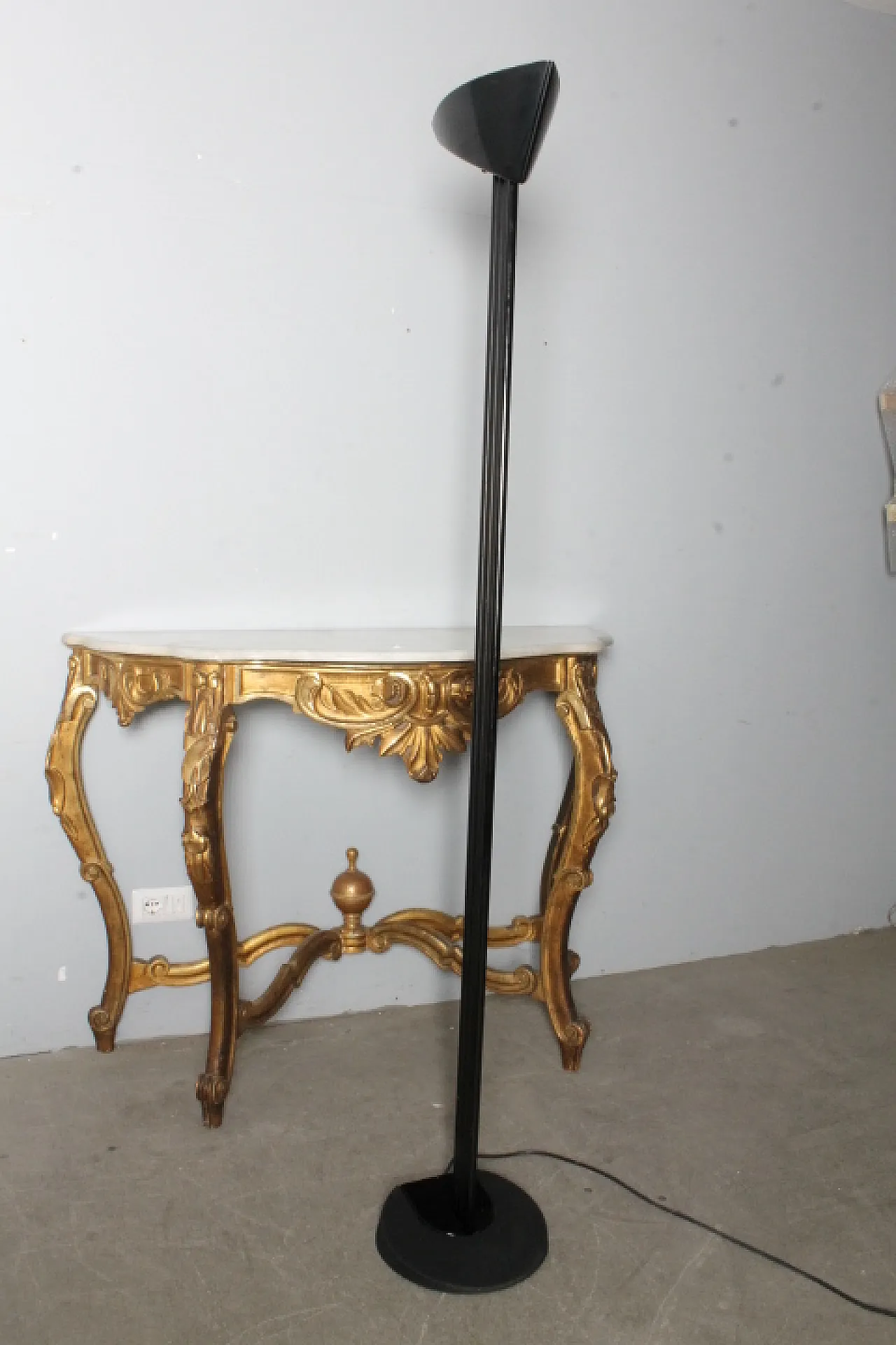 Lampada da terra Otello di Bruno Gecchelin per Oluce, anni '80 12