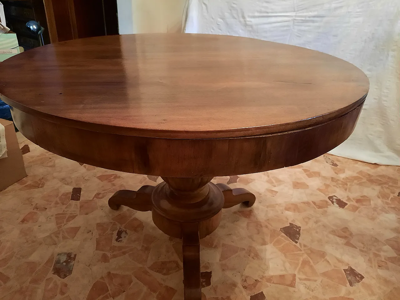 Round Empire style table, 20th century 5