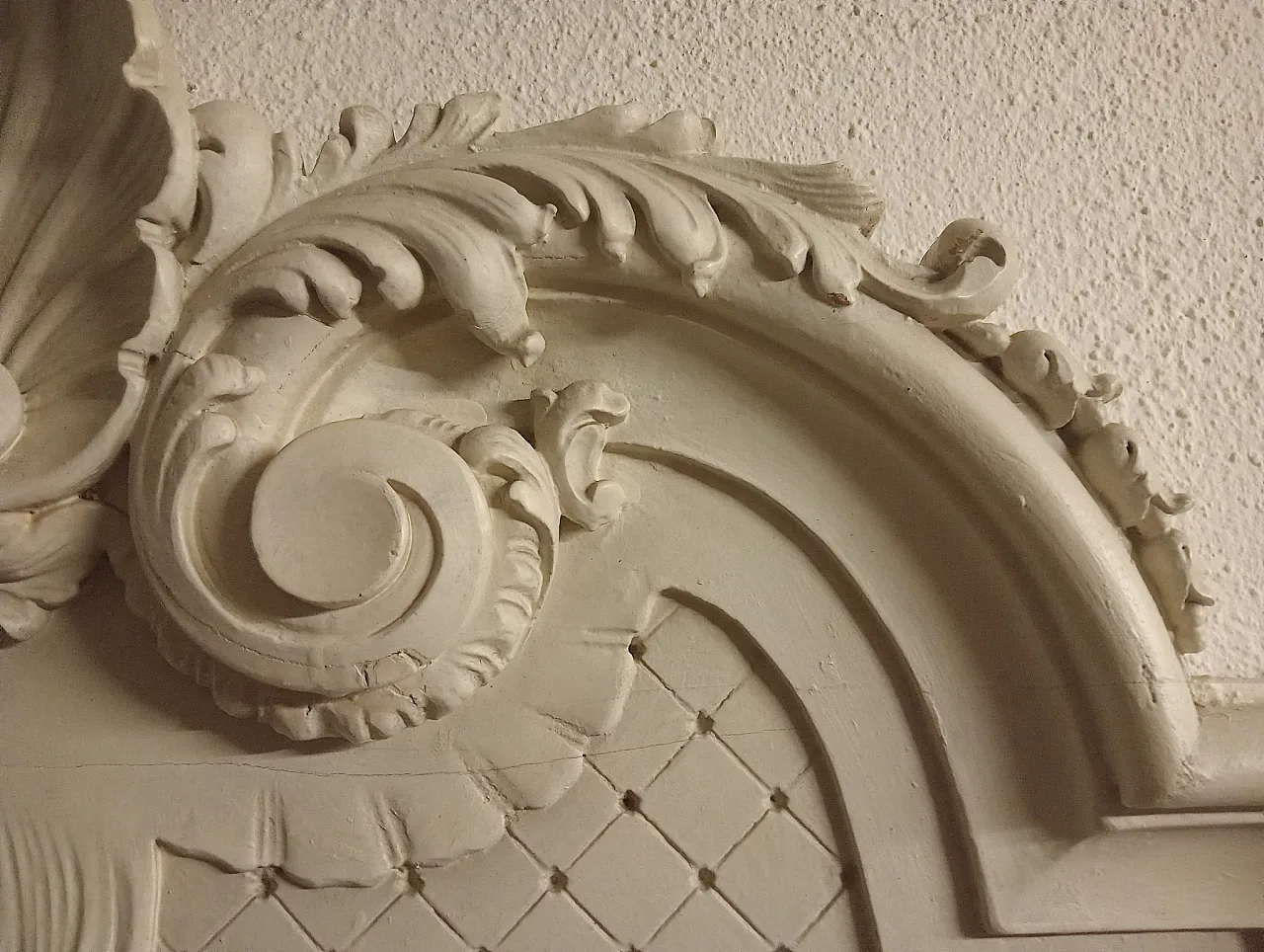 Decorazione sopra porta di legno originale, 18 ° secolo 5