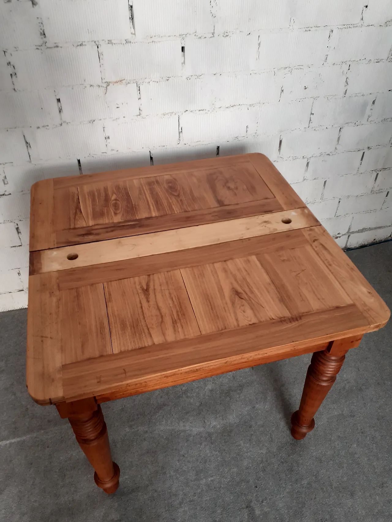 Rustic extensible wooden table, 1930s 9