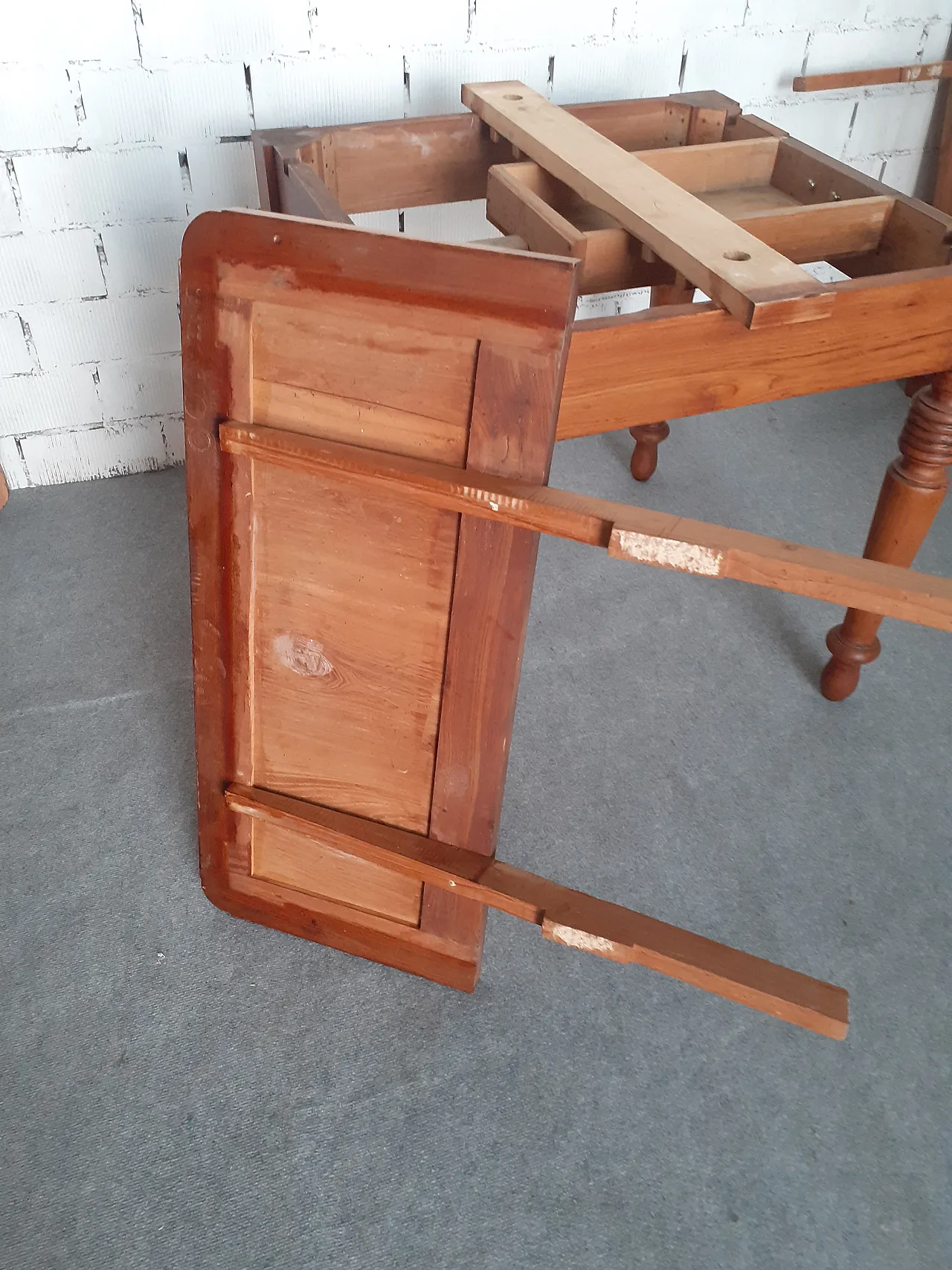 Rustic extensible wooden table, 1930s 10