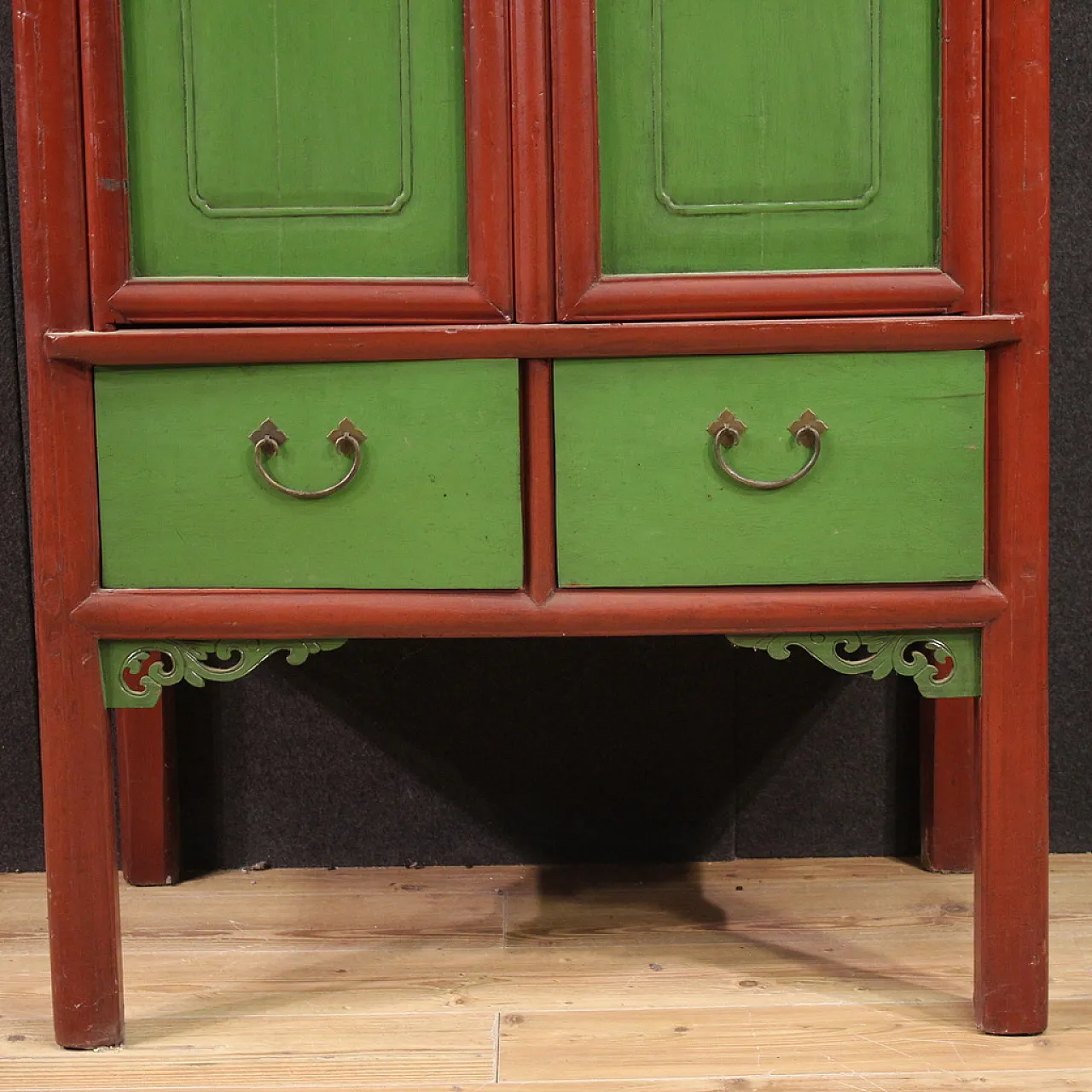 Armadio cinese laccato, '900 3