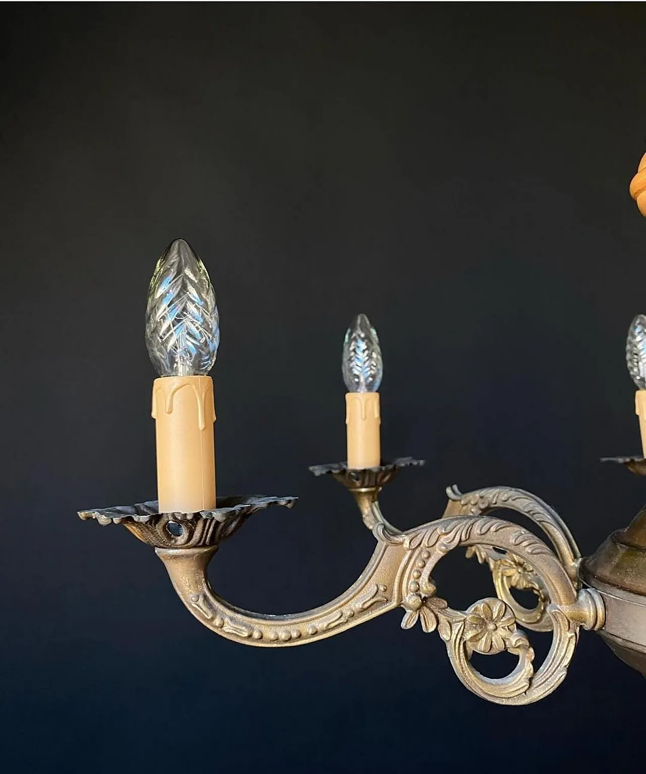 Grande lampadario antico in legno, anni '60 5