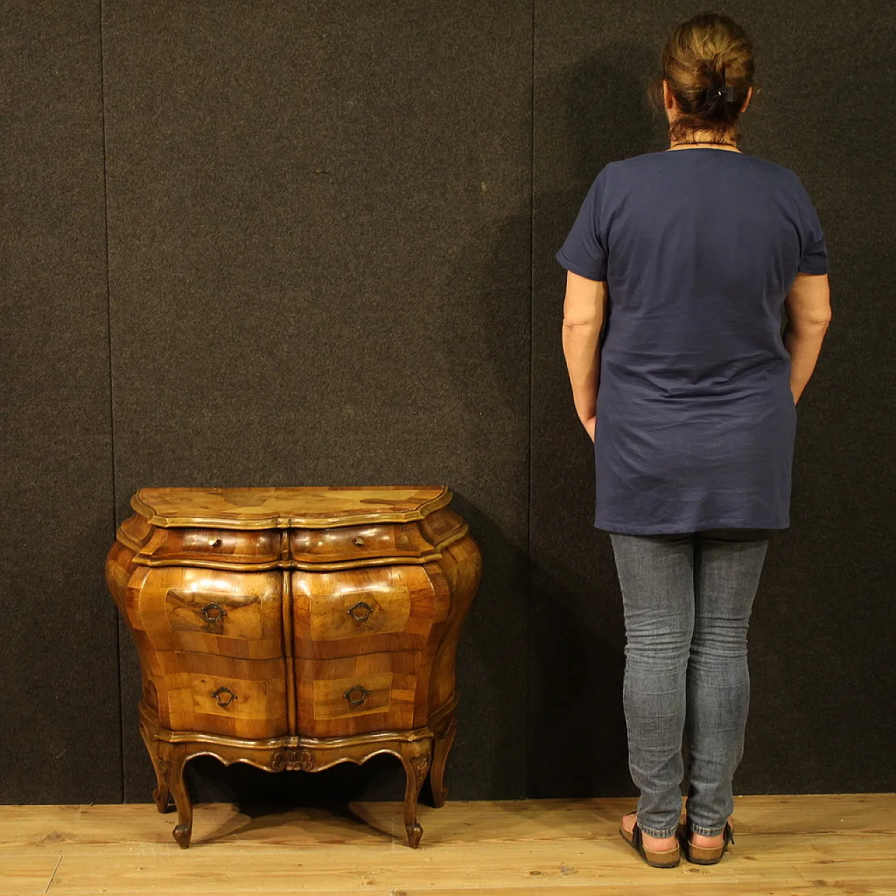 Small wooden dresser, '900 2