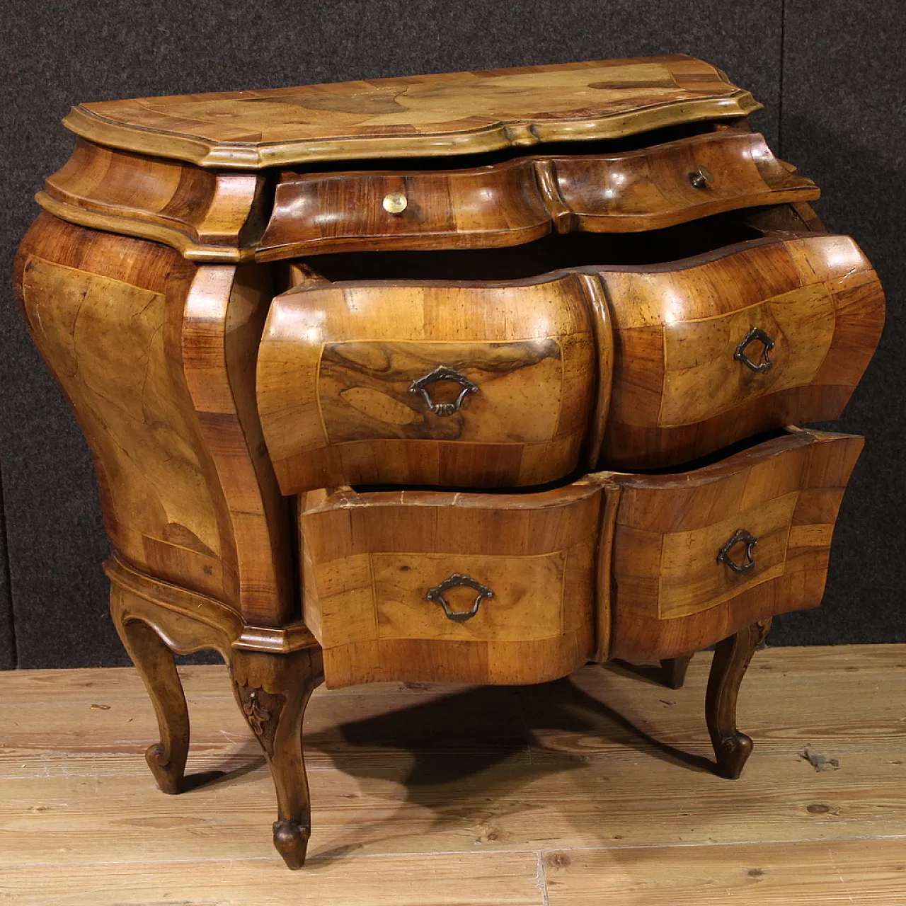 Small wooden dresser, '900 5