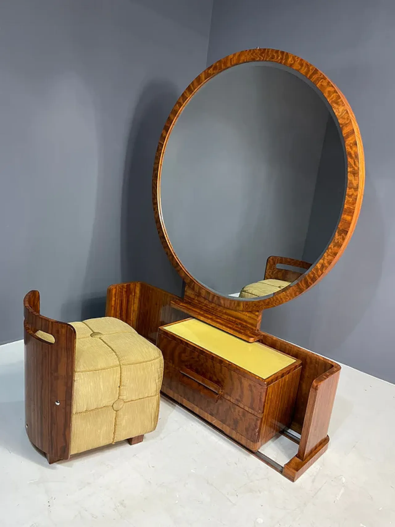 Mobile da toeletta con sgabello in noce, anni '30 1