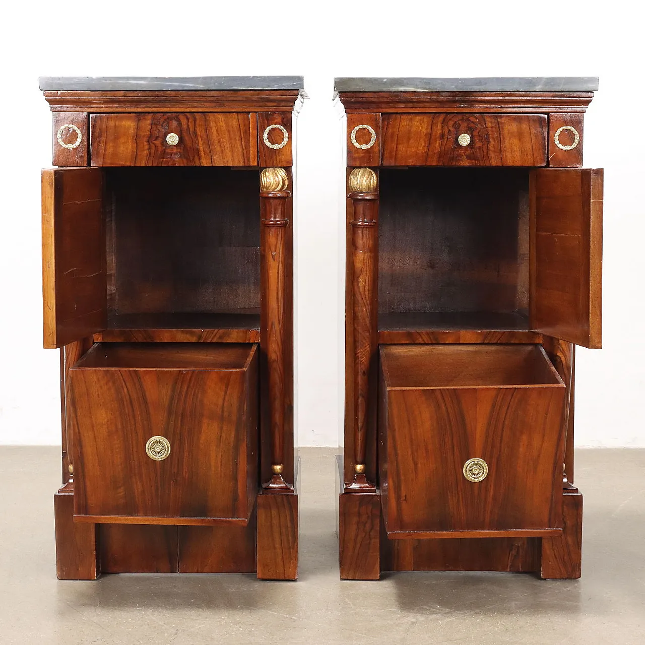 Coppia di comodini Impero in noce e marmo, primo '800 3