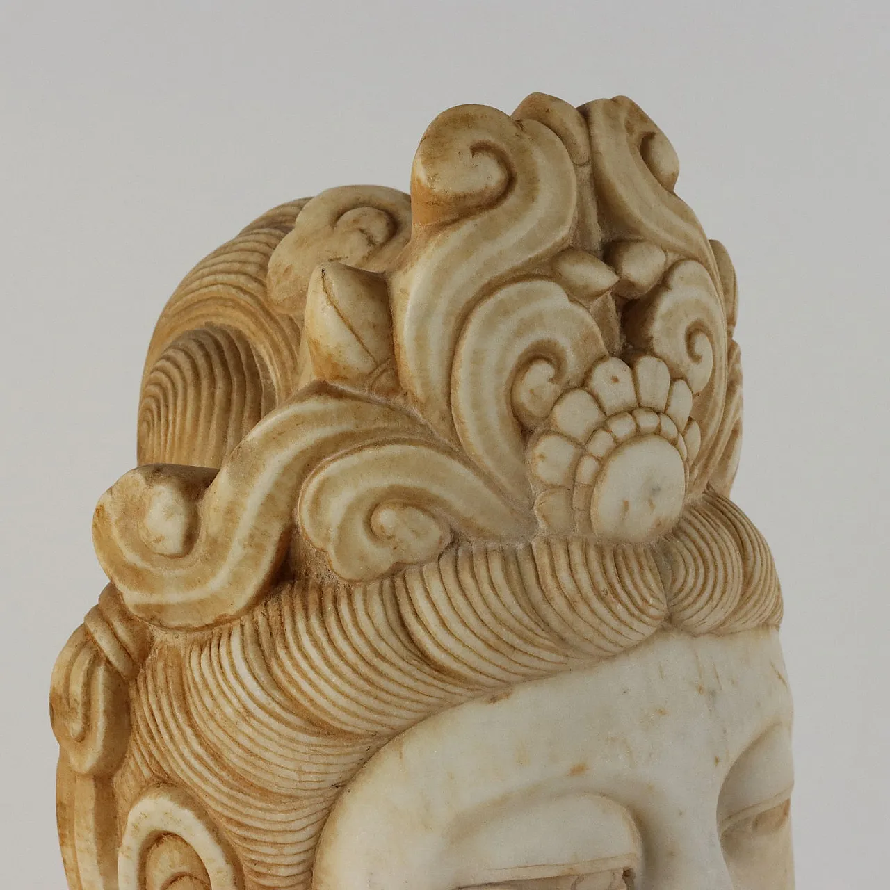 Guanyin's head, marble sculpture with travertine base 4