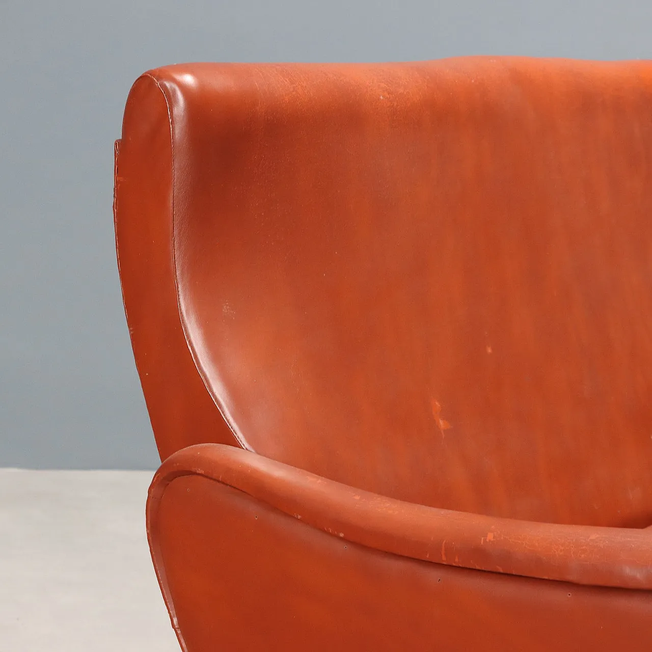 Sofa in red leatherette and meta, 1950s 4