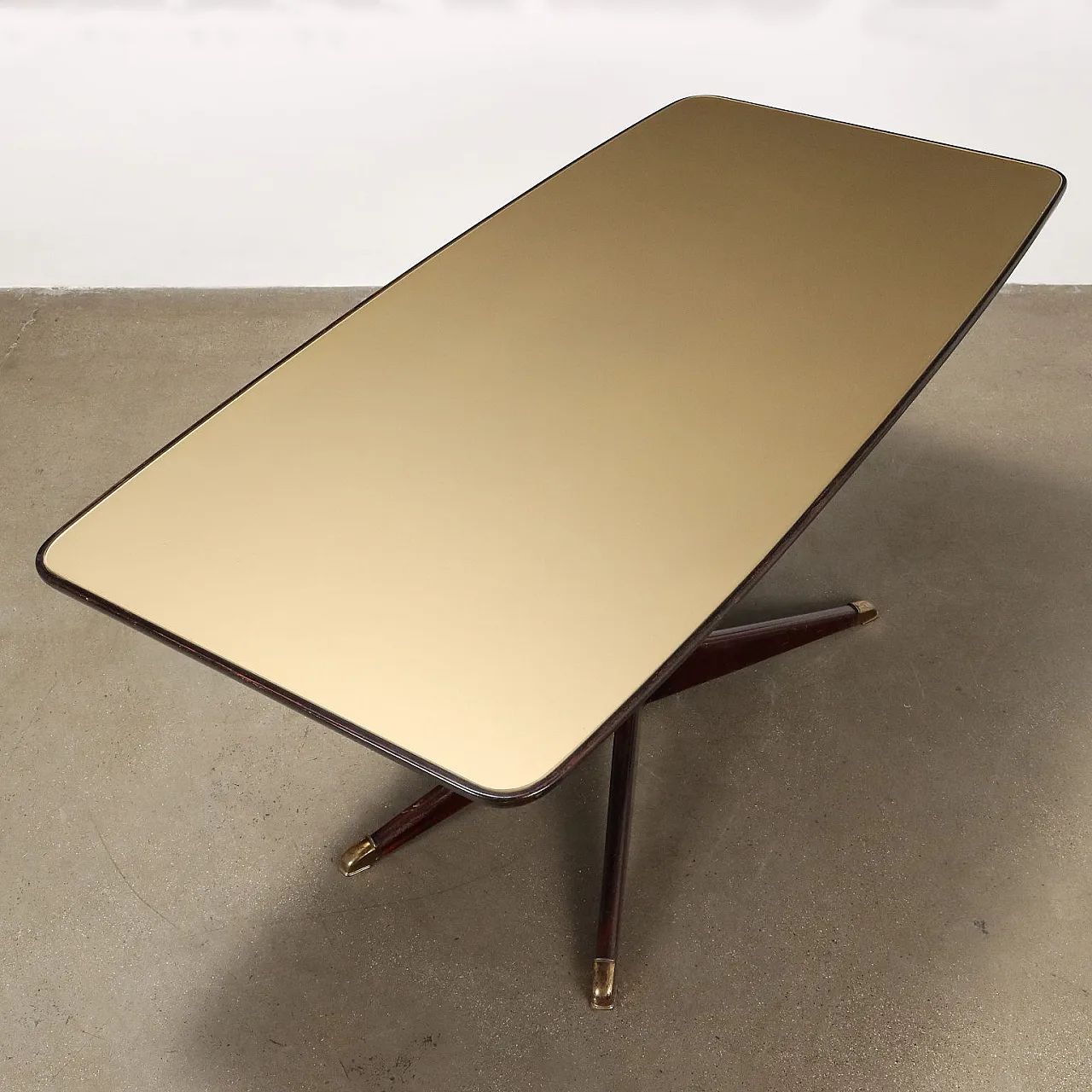 Tavolo da pranzo in legno, ottone e vetro, anni '50 8