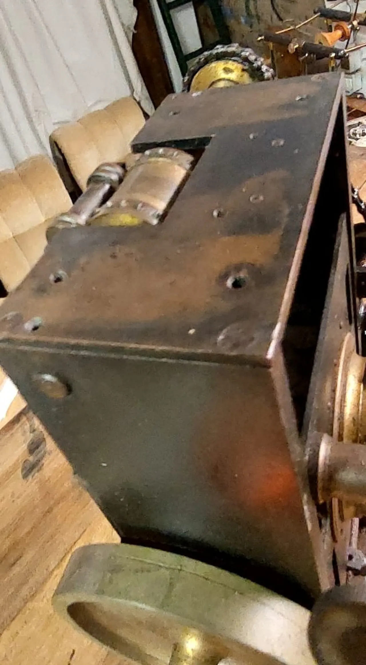 Hand-cranked movie projector, early 20th century 11