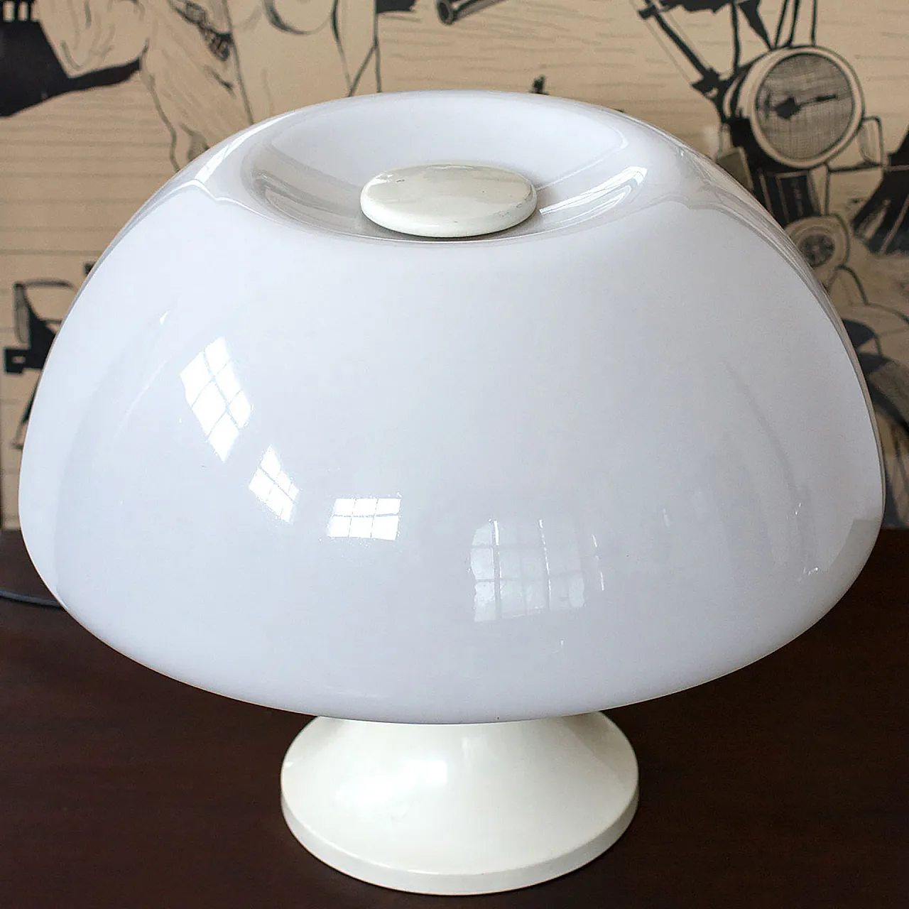 White mashroom table lamp by Martinelli Luce, Italy, 60s 3