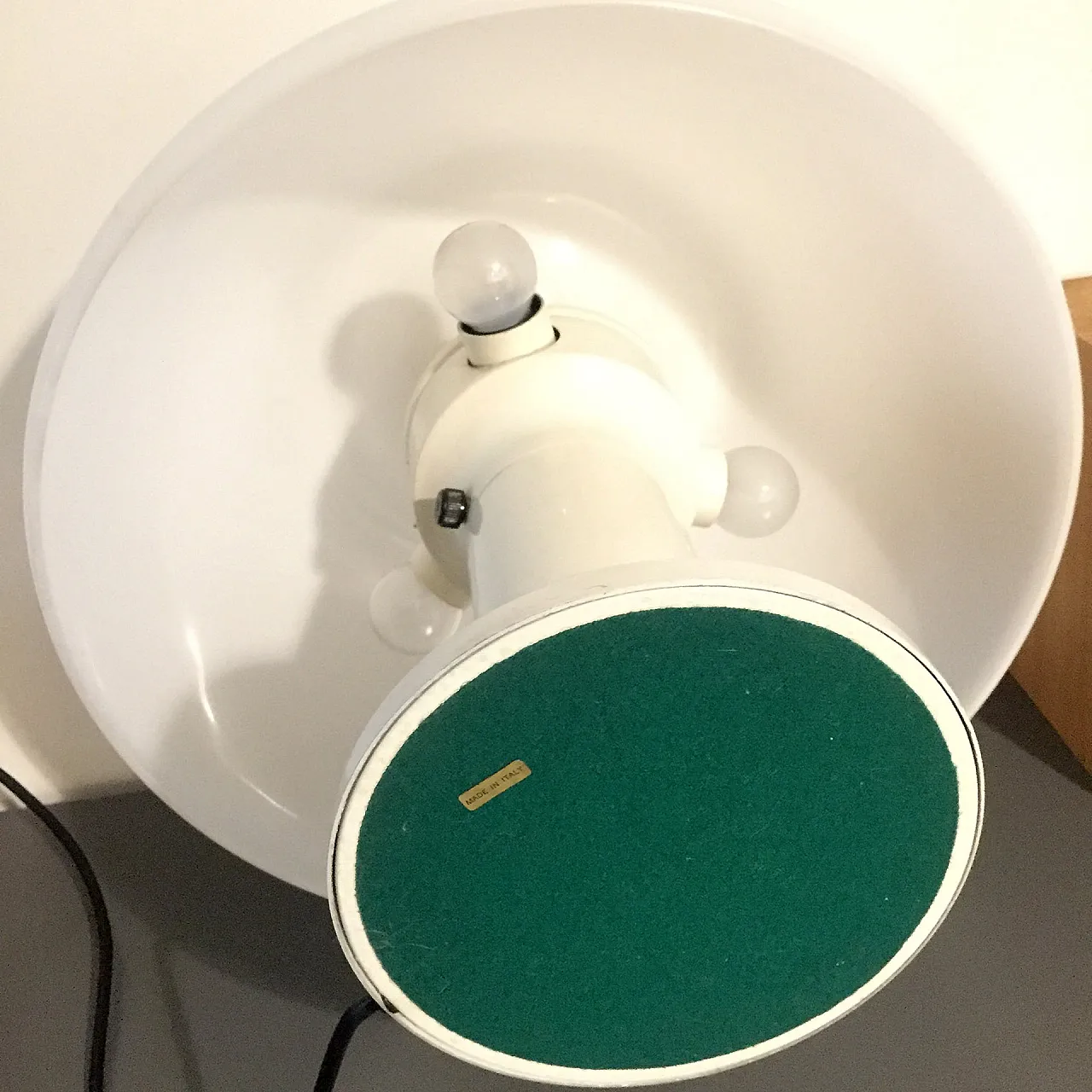 White mashroom table lamp by Martinelli Luce, Italy, 60s 5