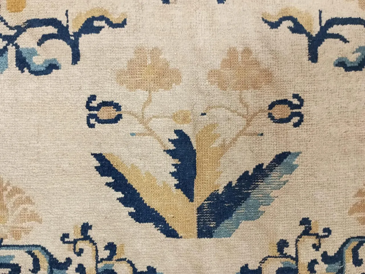 Ninxia rug, mid-19th century 4