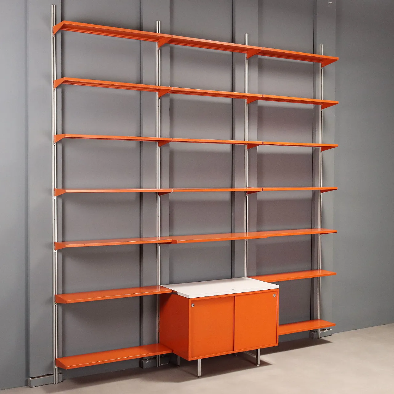 Libreria a muro in alluminio e metallo, anni '70 1