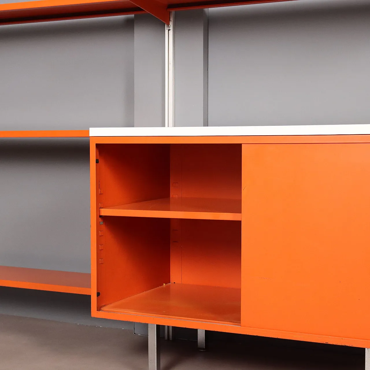 Libreria a muro in alluminio e metallo, anni '70 6