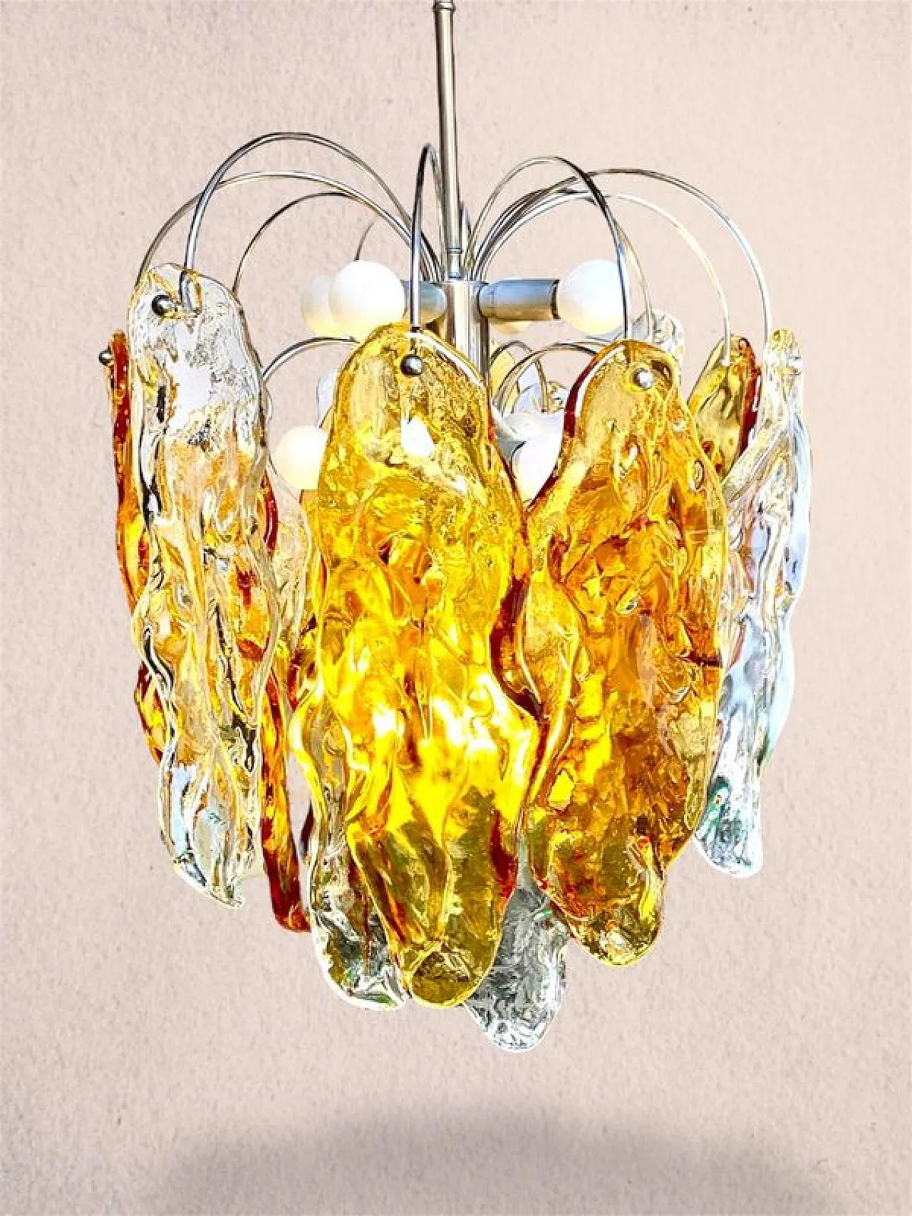 Coppia di lampadari in vetro di Murano dorato, anni '70 13