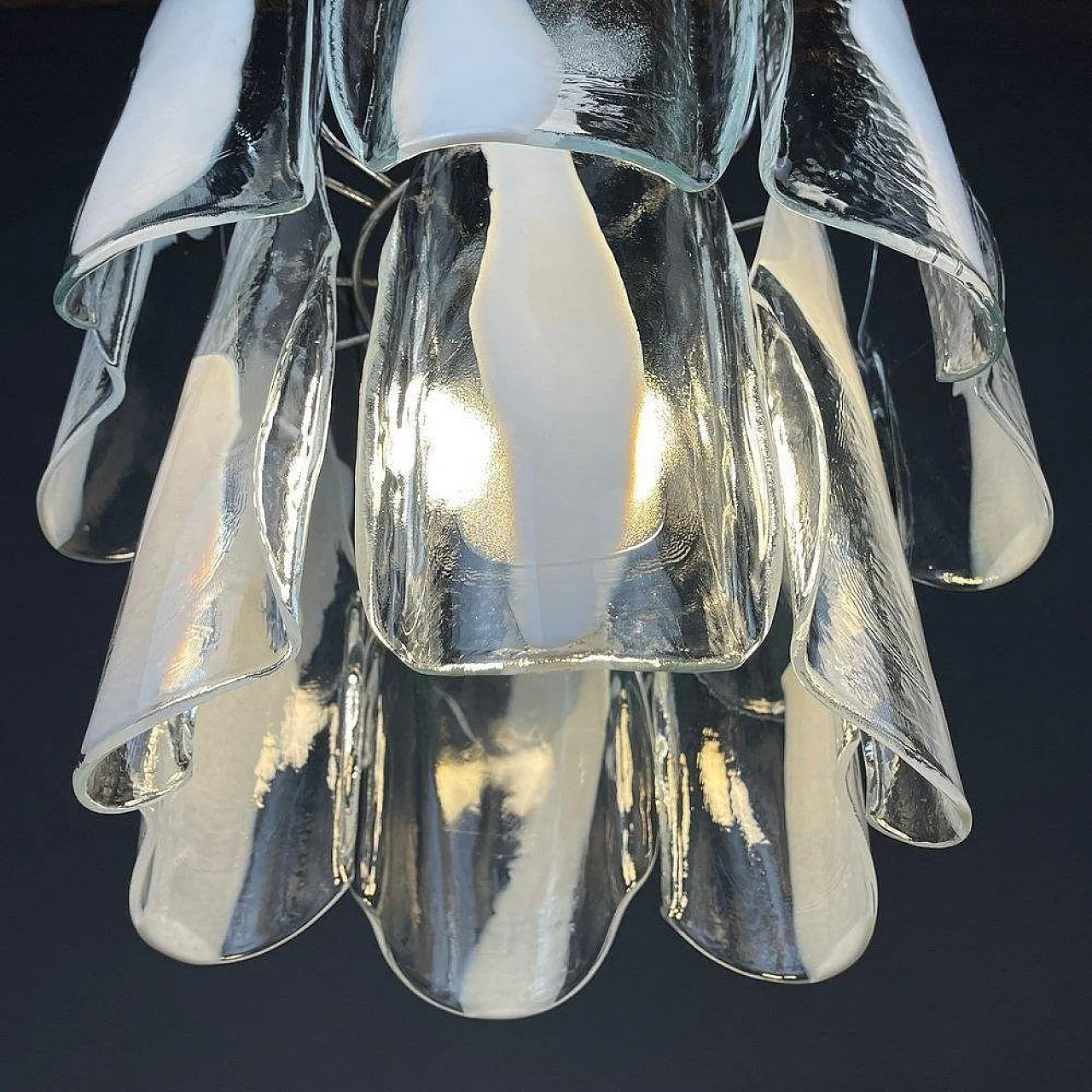 Lampadario in vetro di Murano bianco di Mazzega, anni '60 4