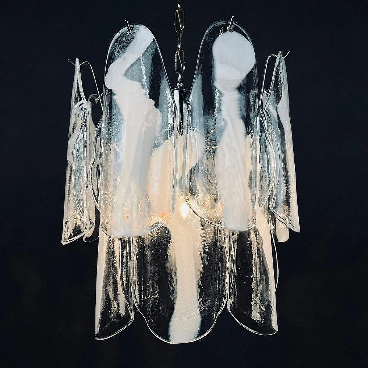 Lampadario in vetro di Murano bianco di Mazzega, anni '60 7