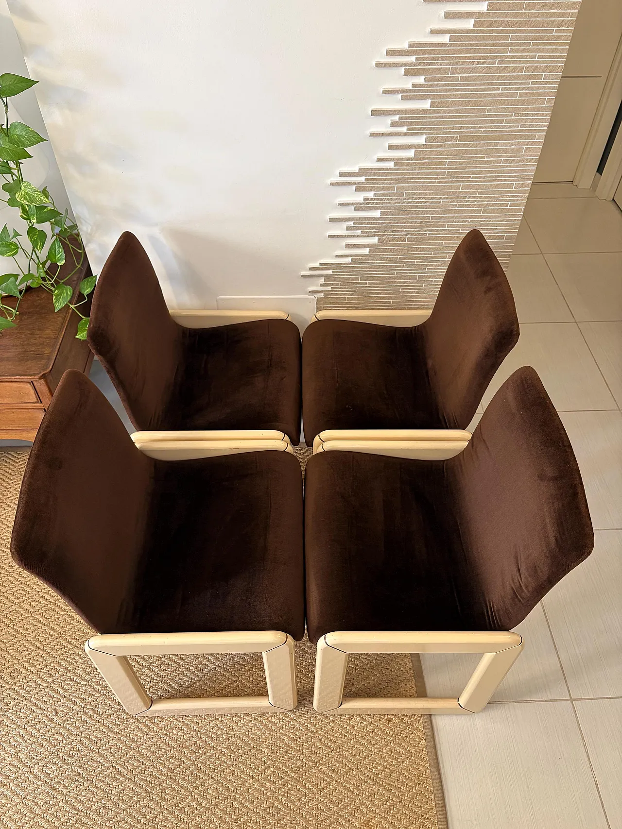 4 sedie space age ottone legno e velluto, anni '70 4
