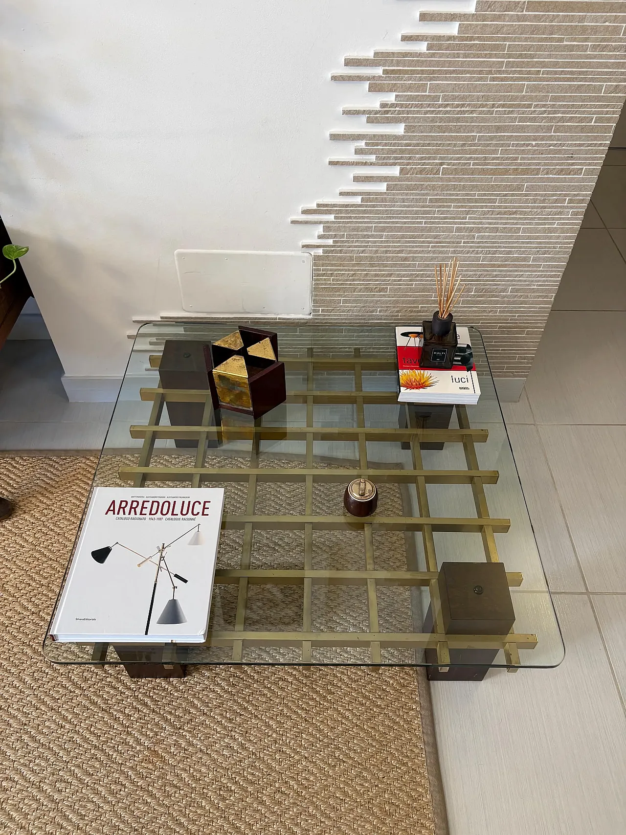 Tavolo space age in ottone, legno, anni '70 4