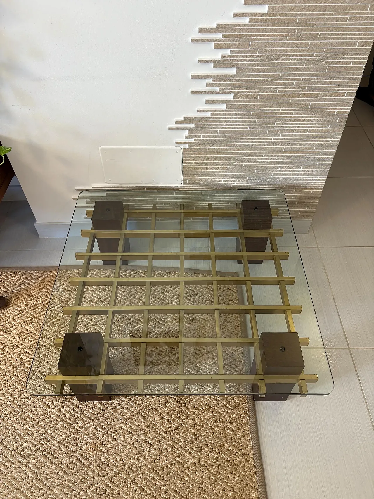 Tavolo space age in ottone, legno, anni '70 9