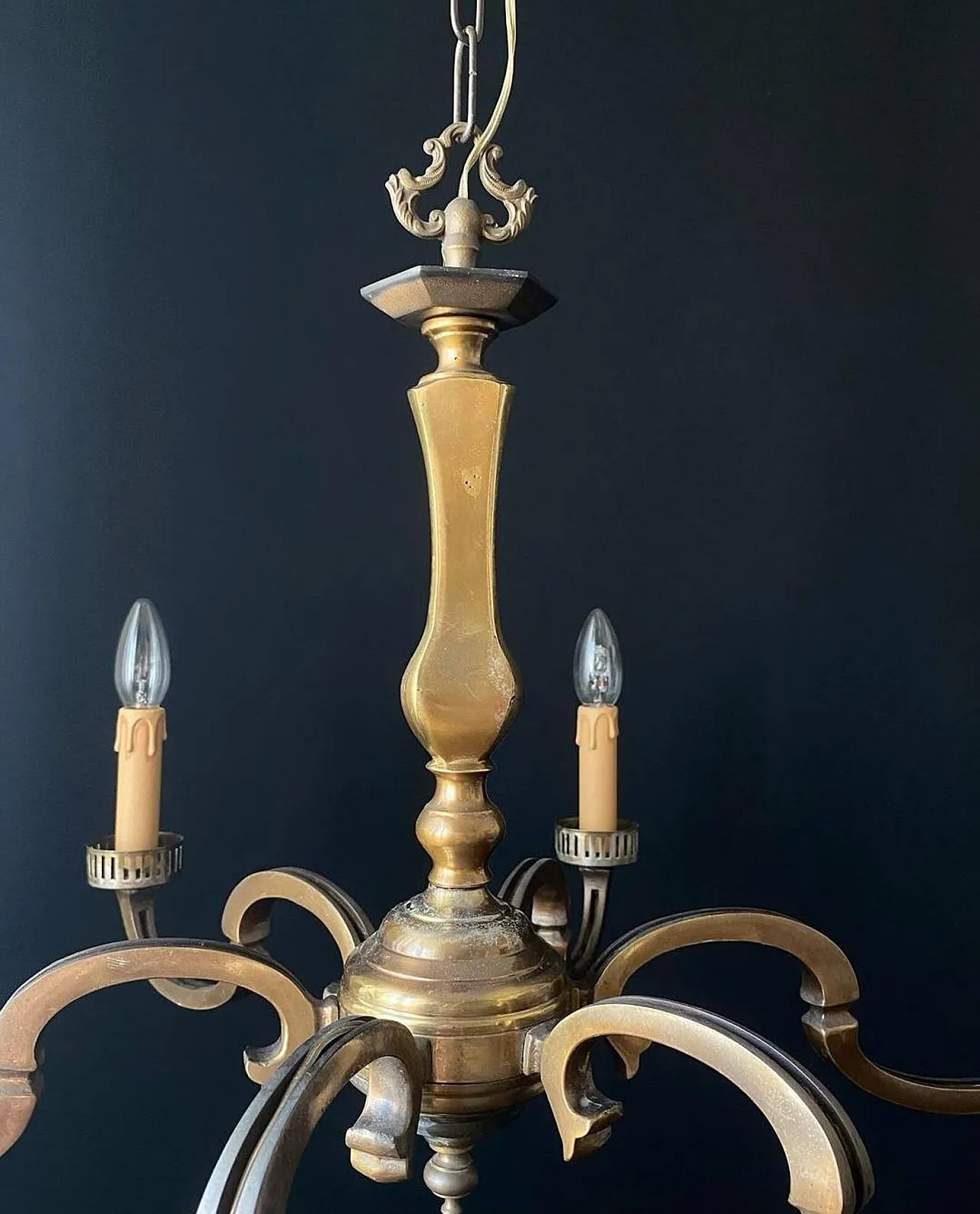 Classic chandelier in bronze and brass, mid-20th century 4
