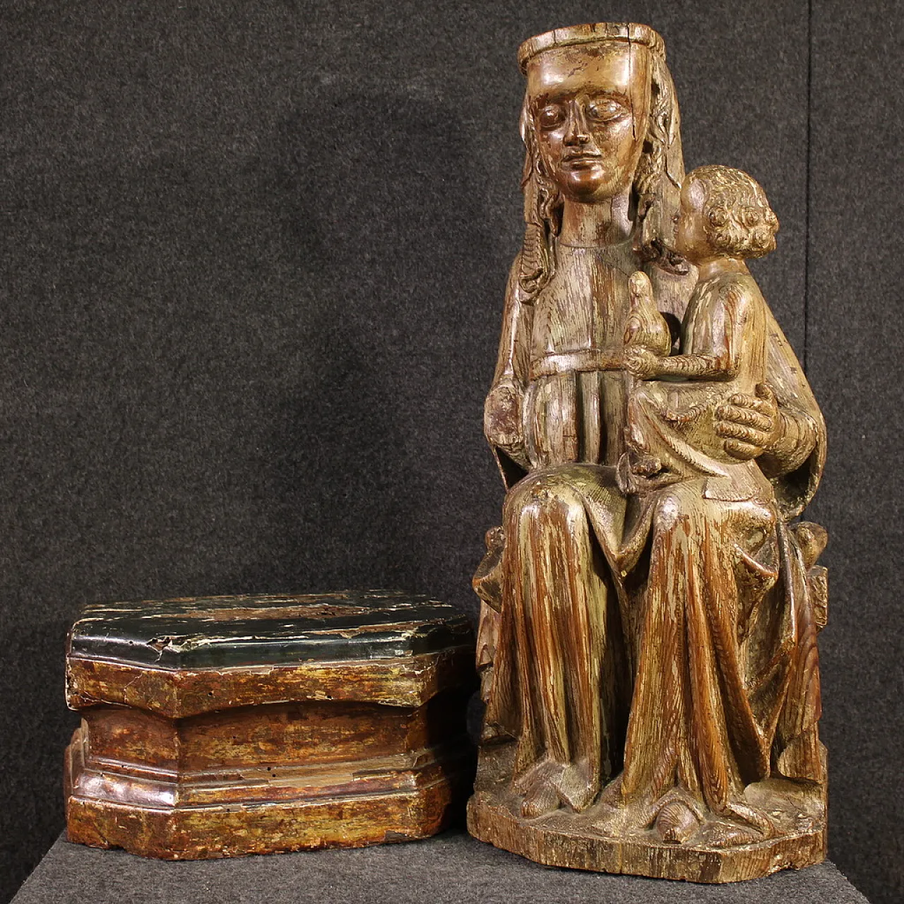 Madonna col Bambino, scultura lignea, '400 3