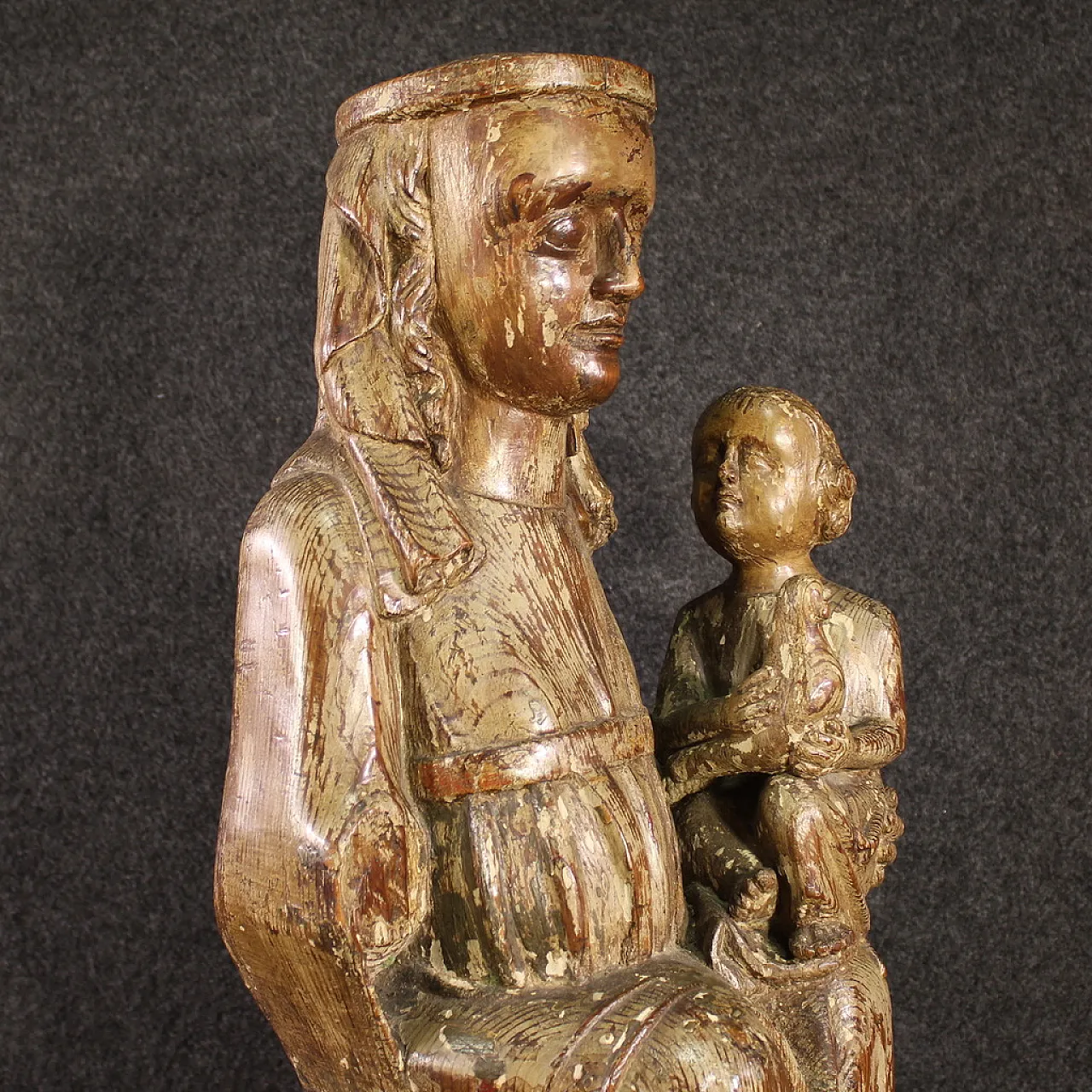 Madonna col Bambino, scultura lignea, '400 8