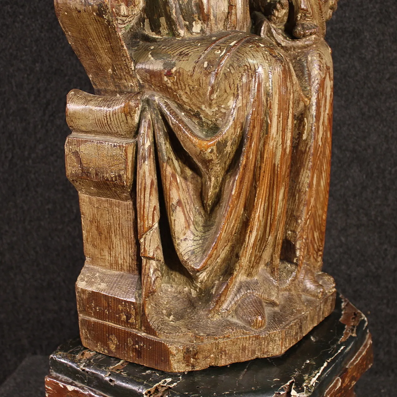 Madonna col Bambino, scultura lignea, '400 9