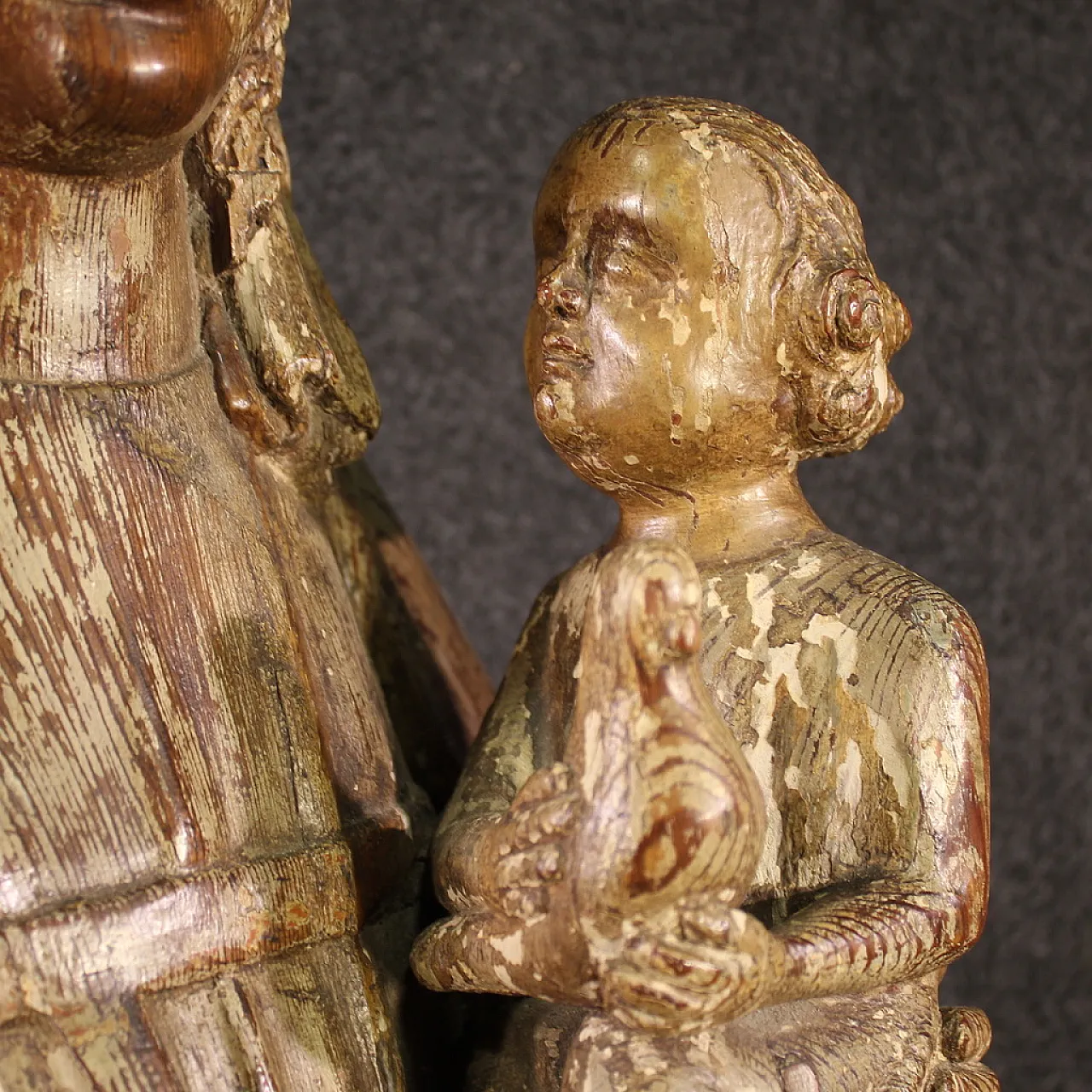 Madonna col Bambino, scultura lignea, '400 11