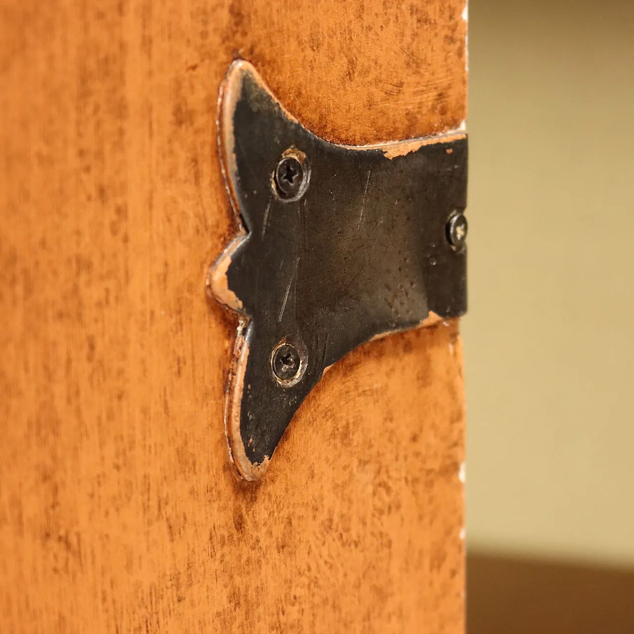 Armadio in stile barocco in legno laccato dipinto, '900 5
