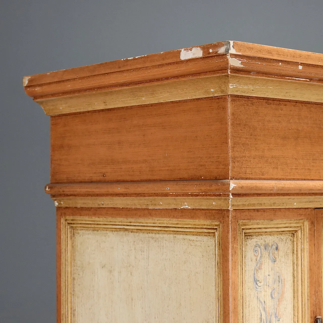 Armadio in stile barocco in legno laccato dipinto, '900 6