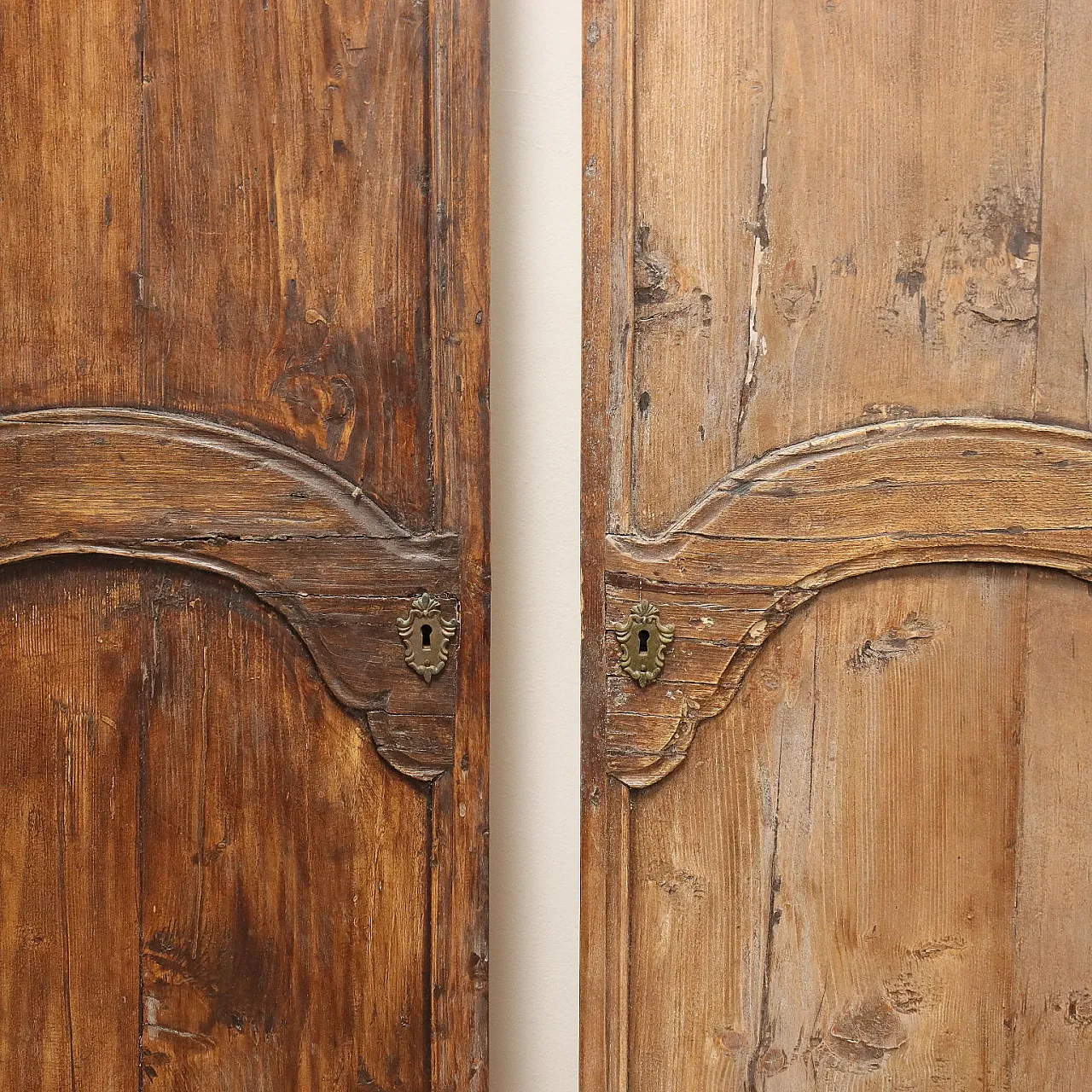 5 Baroque doors in fir, 18th century 5