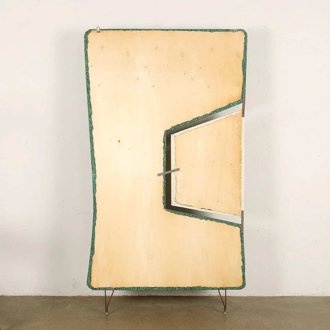 Appendiabiti da parete in metallo e legno rivestito in skai con specchio, anni '60 10