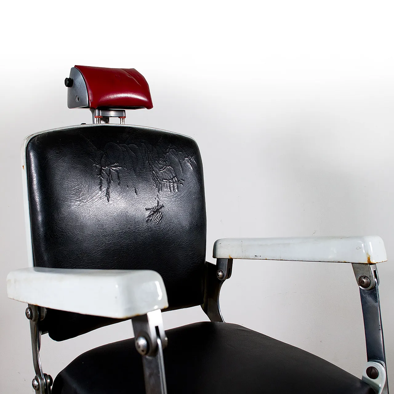 Barber chair, 50s 11