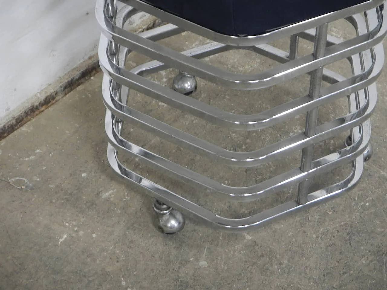 Wheels stool, 1960 9