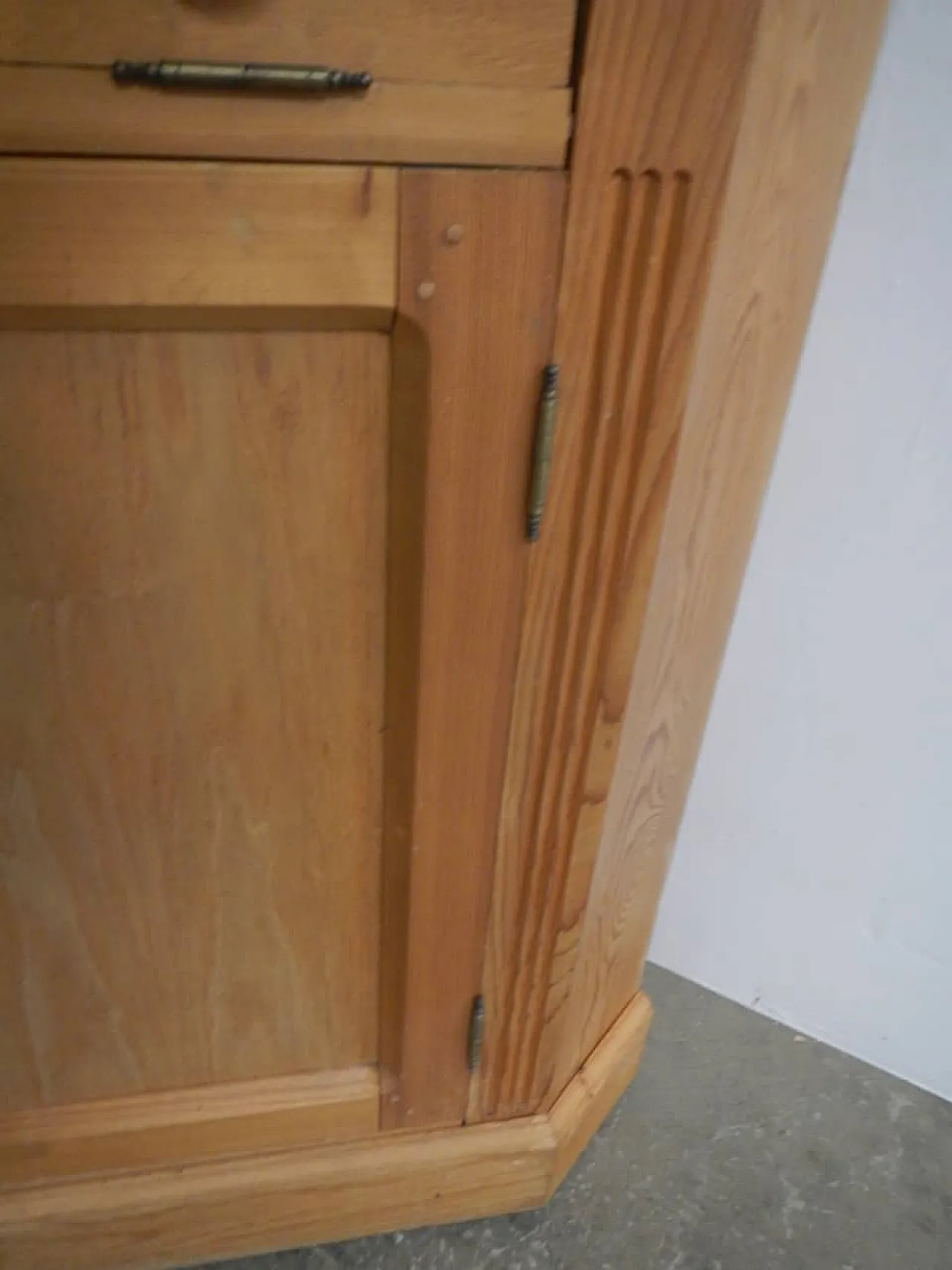 Angolare in abete, 1970 9