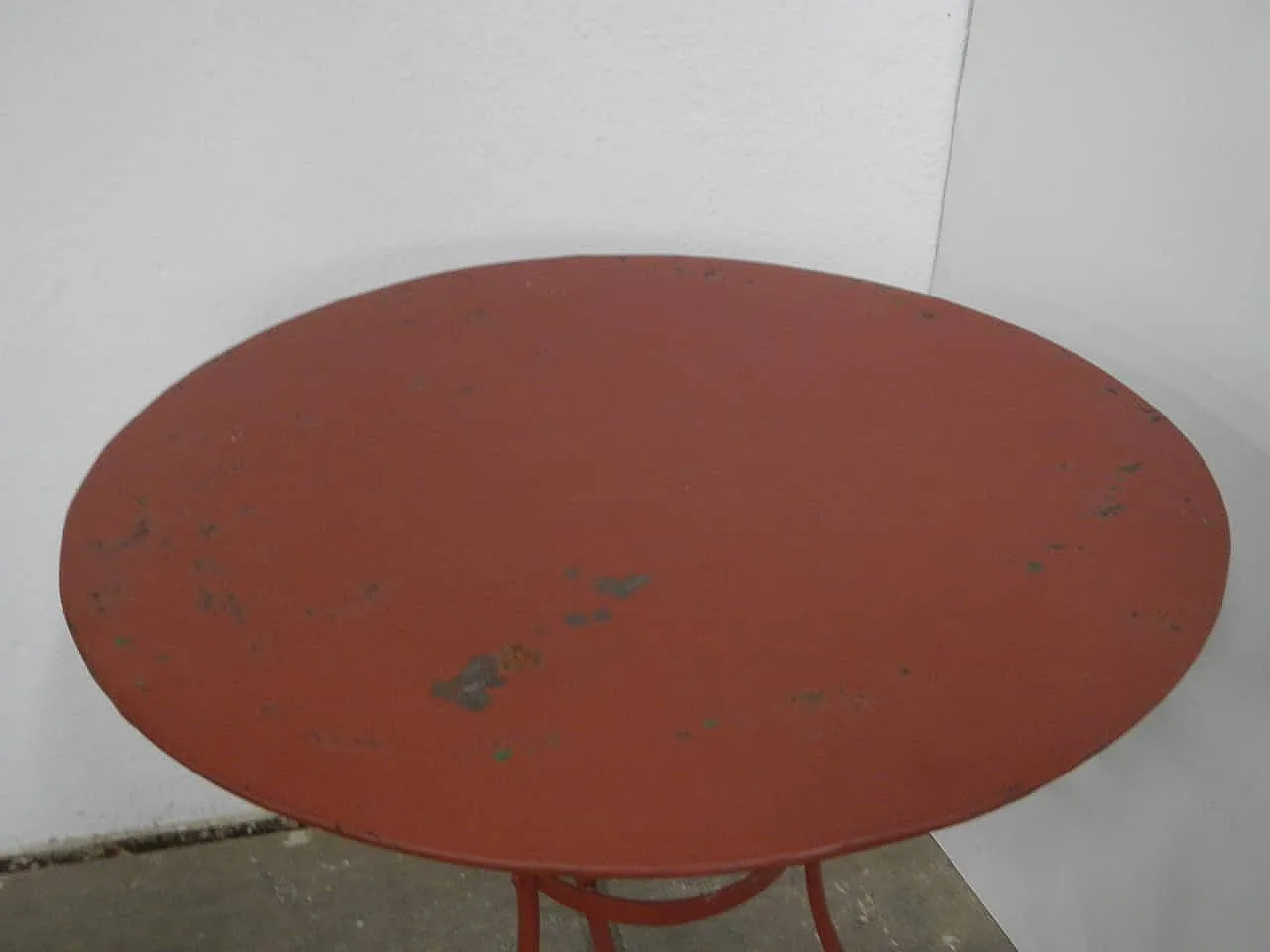 Tavolino in ferro rosso, 1940 5