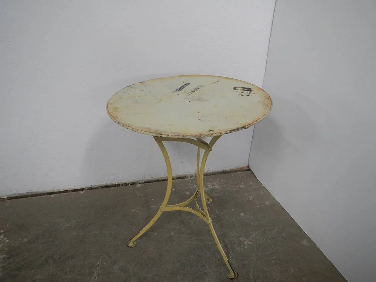 Tavolino in ferro bianco, 1940 2