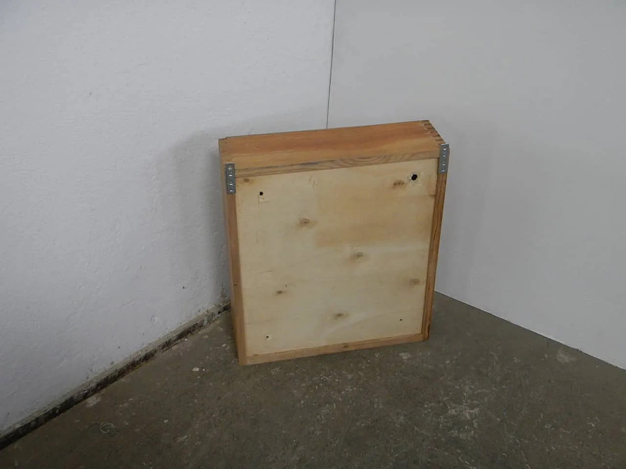 Mobiletto con specchio in abete, 1970 5