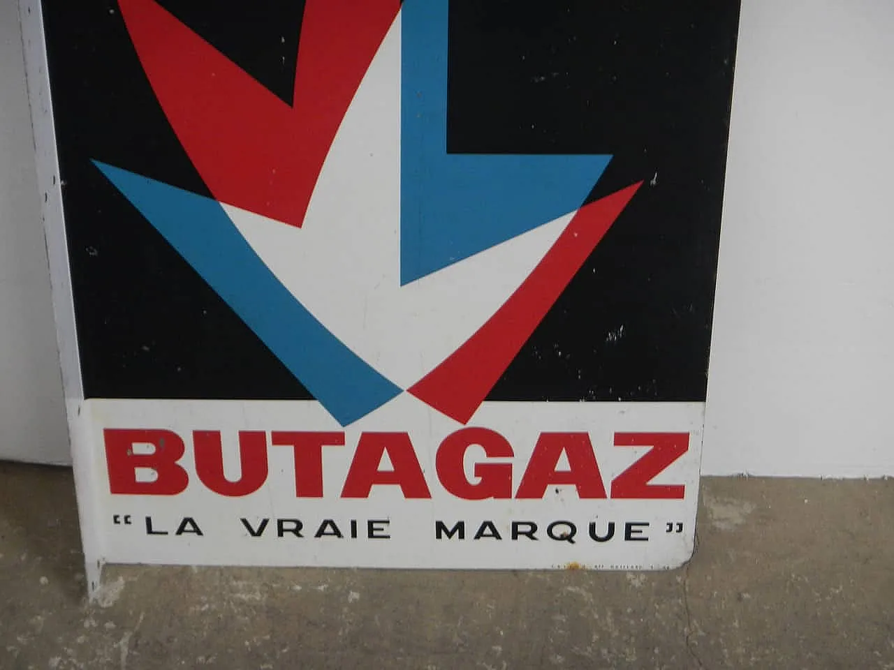 Bifacceral Butagas sign, 1970 8