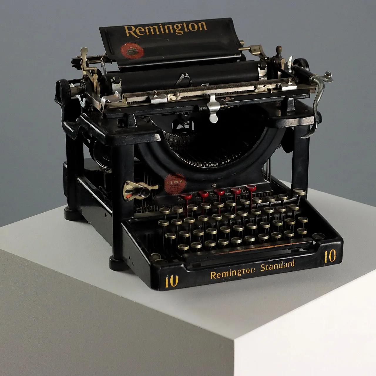 Remington standard 10 typewriter in iron, 20th century | intOndo
