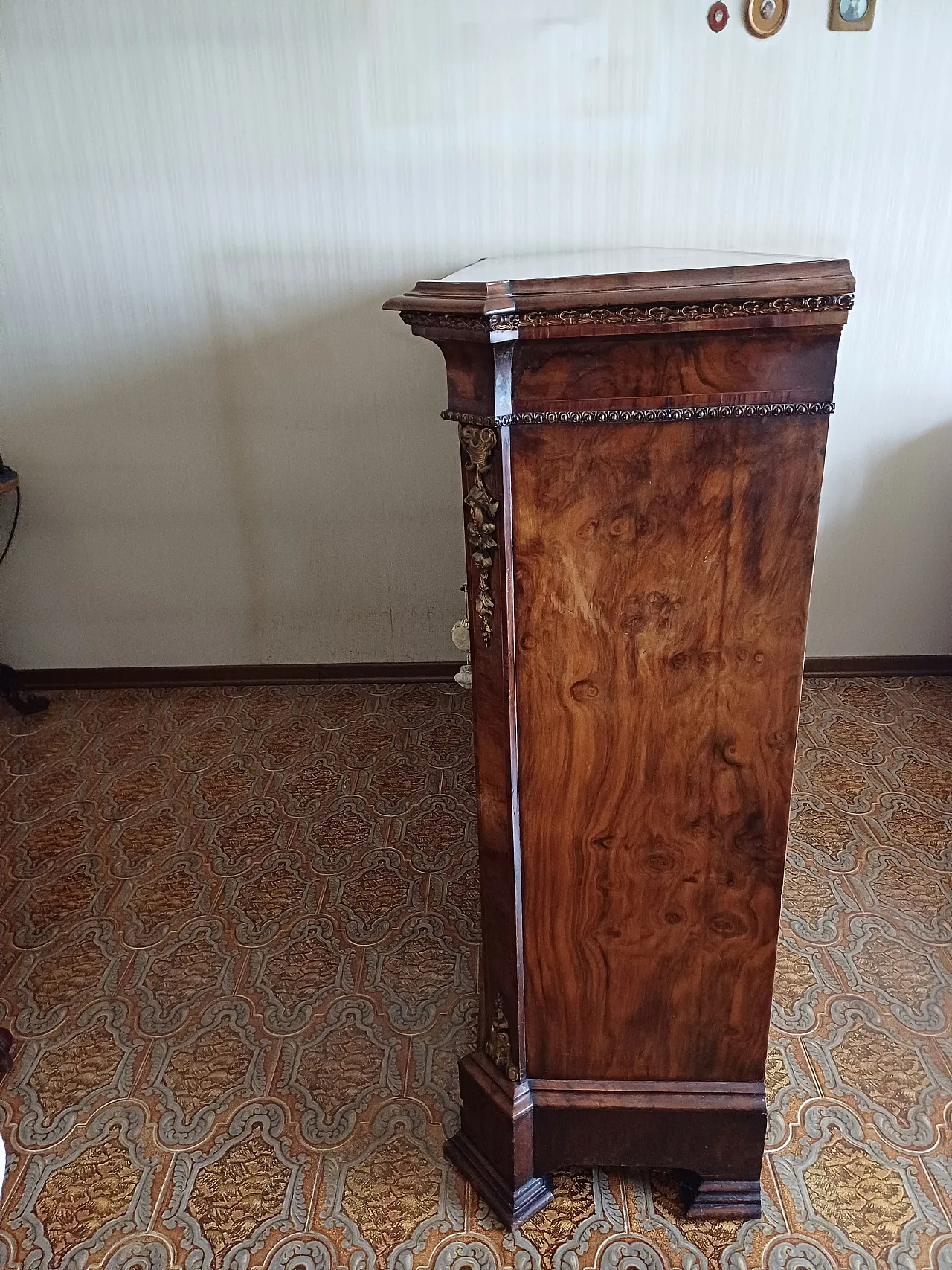 Credenza a due ante a vetro stile vittoriano, '800 8